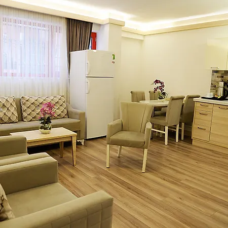 Park Royal Alkhaleej Hotel